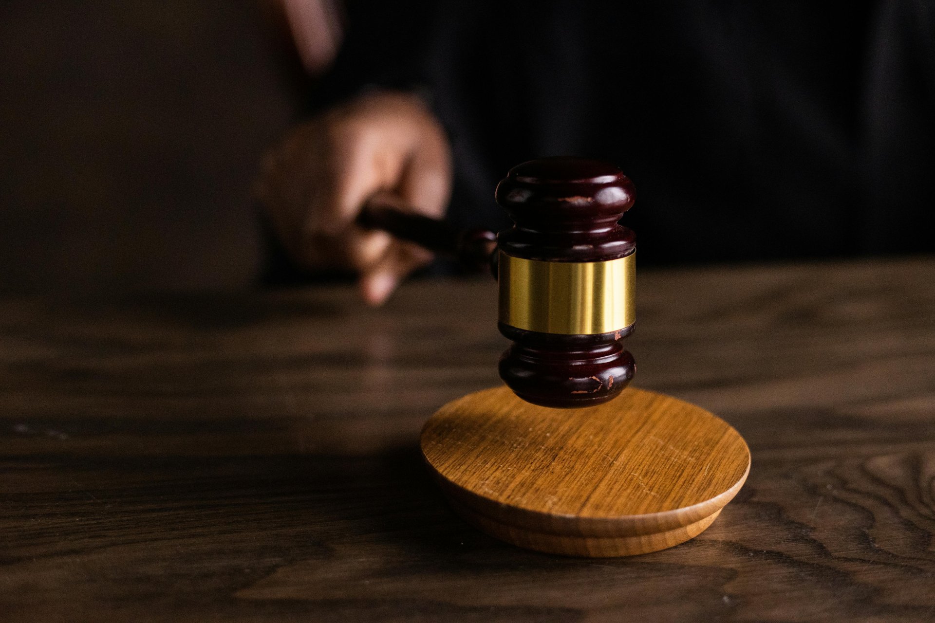 Are Electronic Signatures Legally Binding? (Lawyer Explained It to Me)