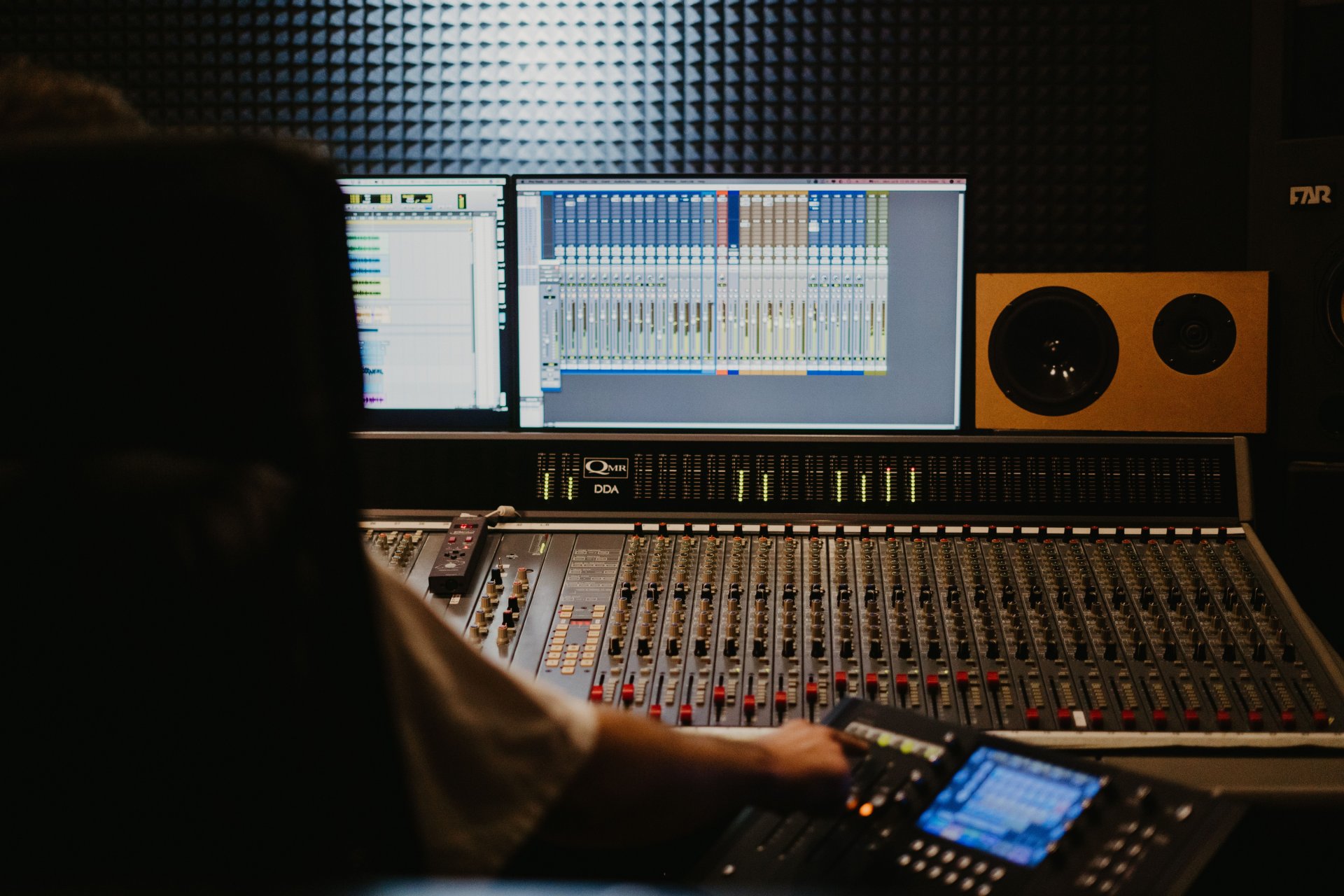 MP3 to WAV: Why Converting Doesn't Improve Quality (and When WAV Actually Matters)